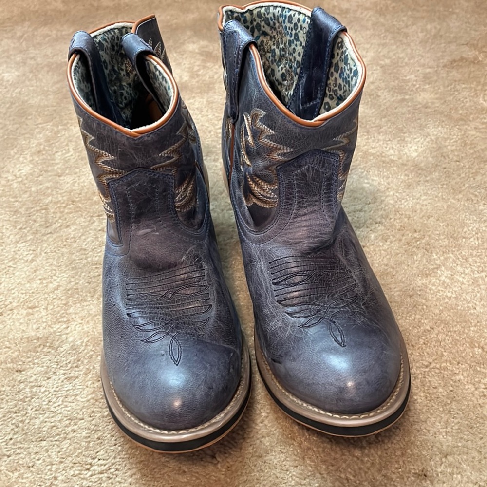 Laredo Sapphyre Leather Booties